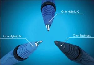 Ролер 0.5 мм с грип зона Schneider One Hybrid N червен