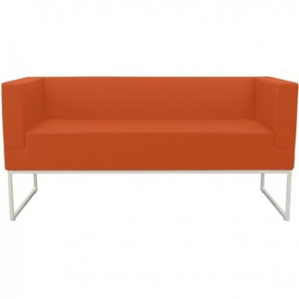 Триместен диван Fredi